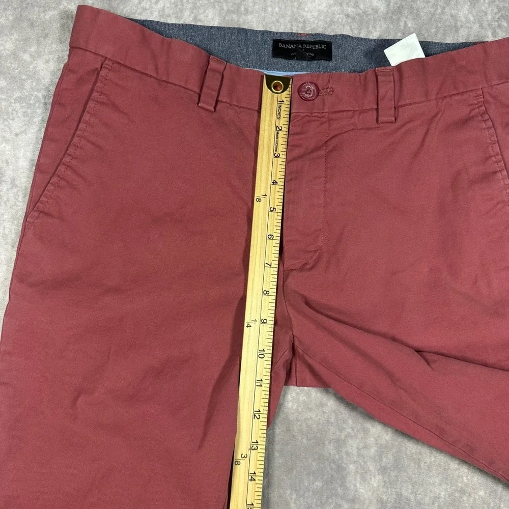 Banana Republic Aiden Slim Chino Pants 32x30 Light Burgundy Flat Front Casual
